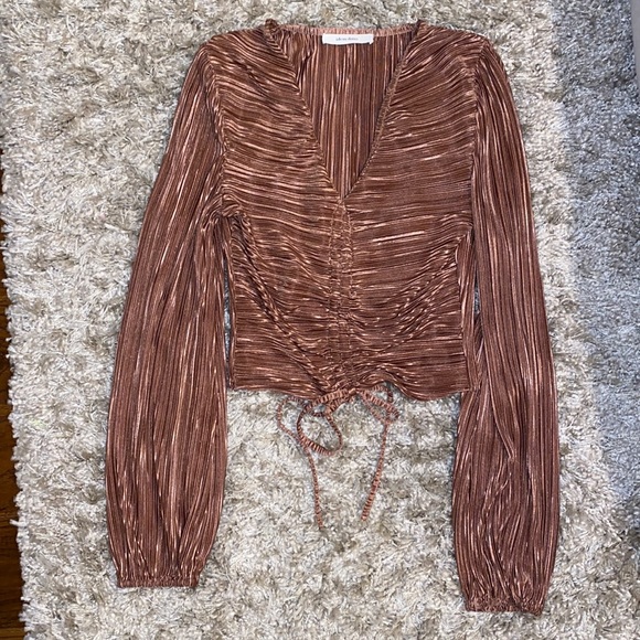 Idem Ditto- Long Sleeve Crop Top With Pull Tie - Picture 6 of 8